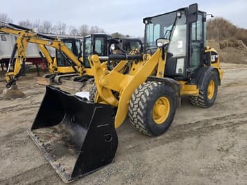 Main image Caterpillar 906M